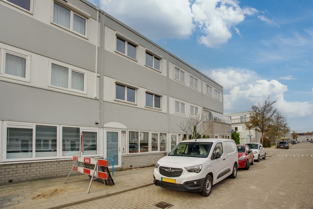 Foto 2 van Margaret Staalstraat 5