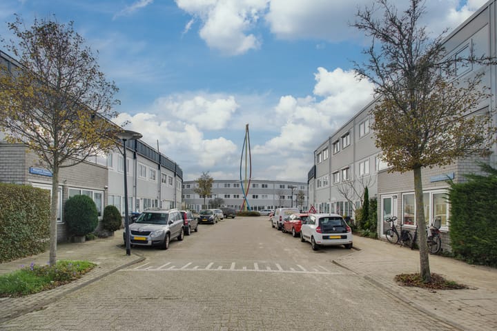 Foto 48 van Margaret Staalstraat 5