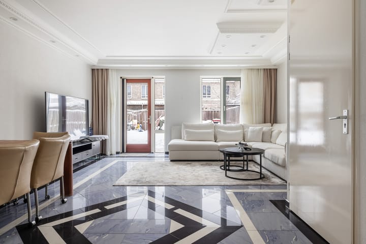 Joop den Uylstraat 39