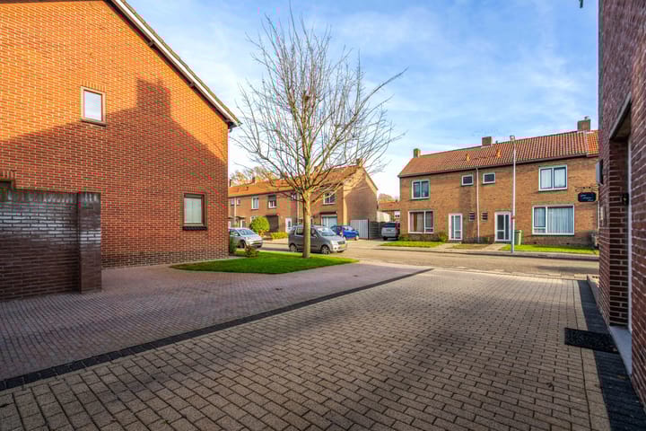 Foto 8 van Overkwartierstraat 7