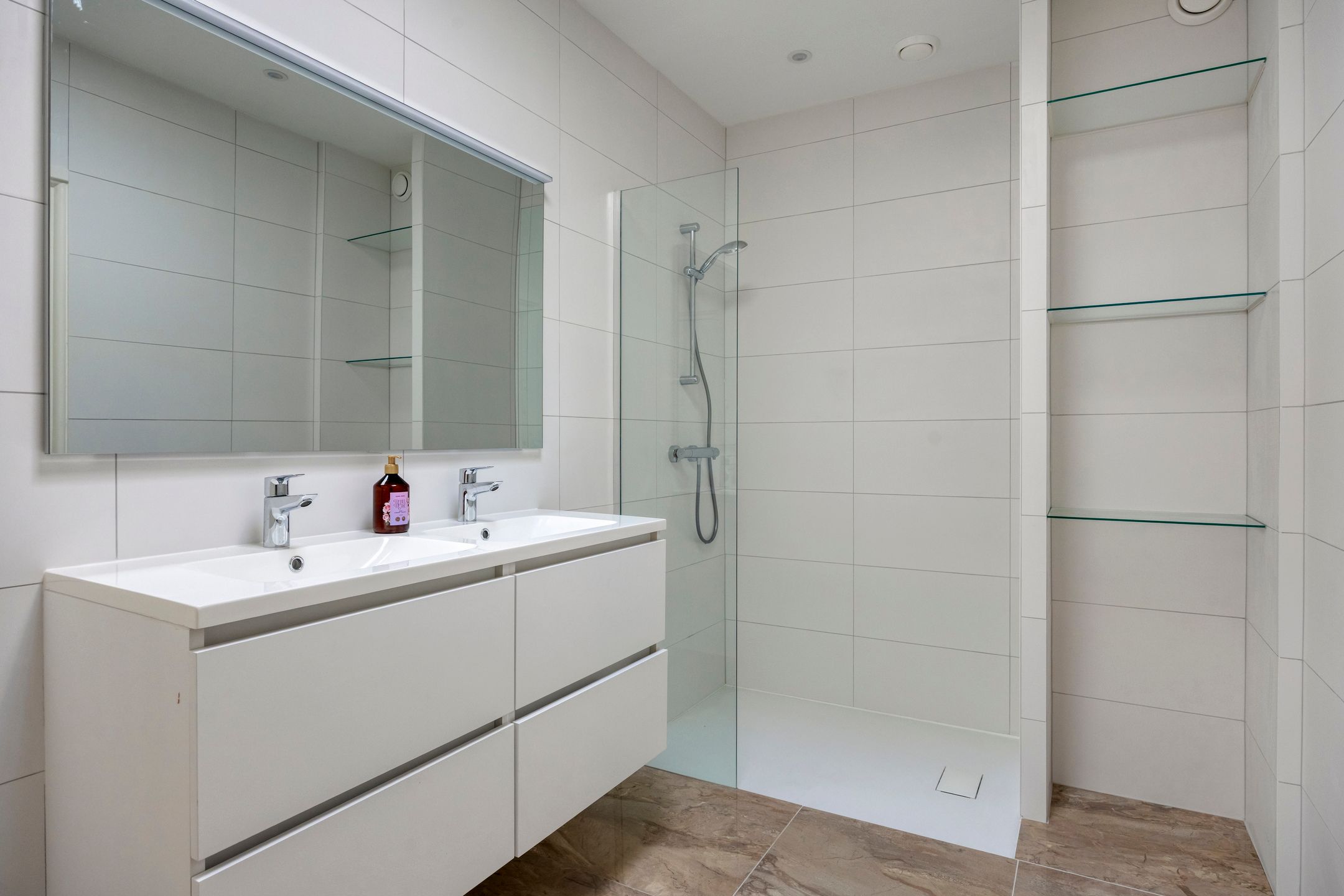 Photo 21 of Van der Aastraat 65