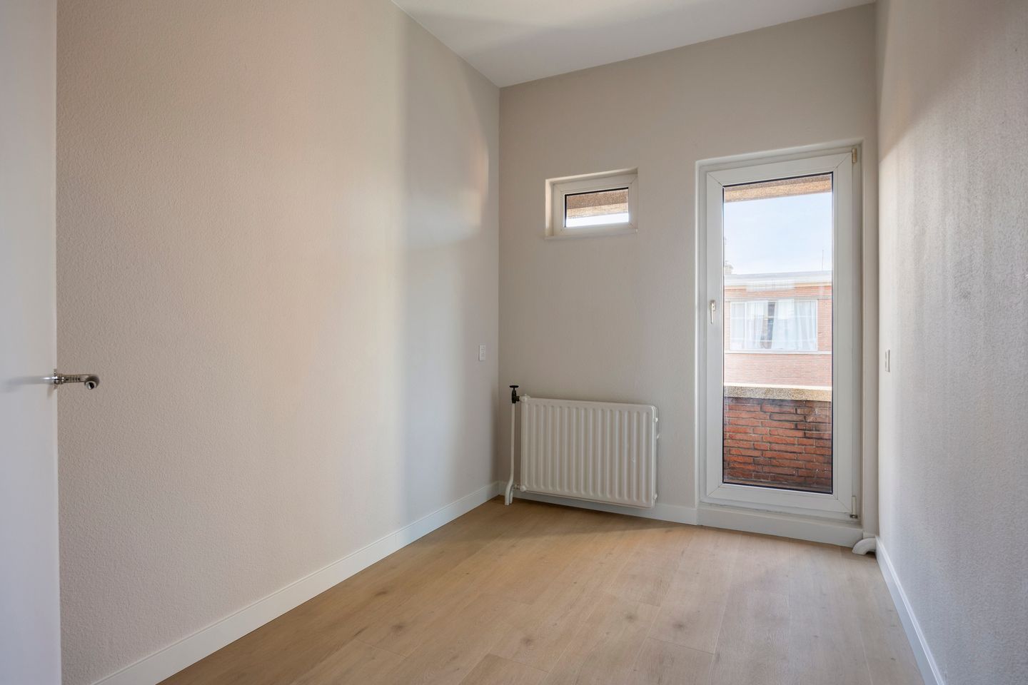 Photo 25 of Van der Aastraat 65