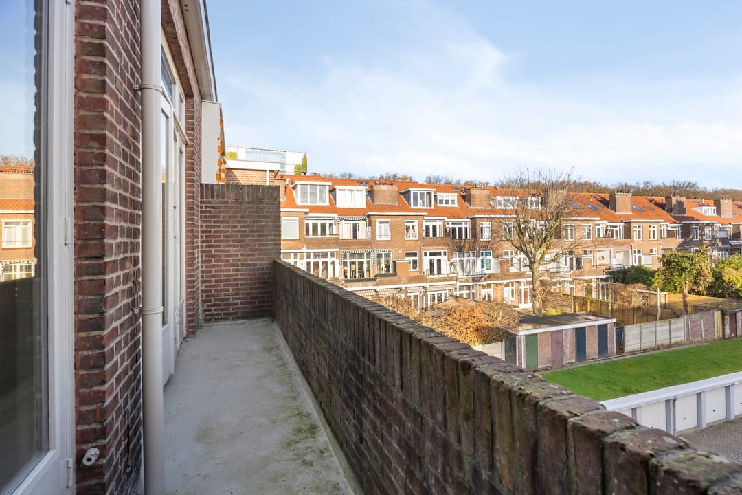 Photo 32 of Van der Aastraat 65