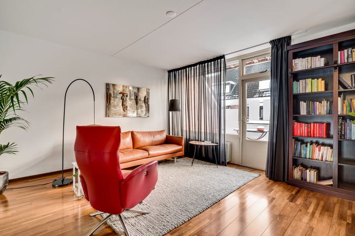 Foto 13 van Leukerhof 34