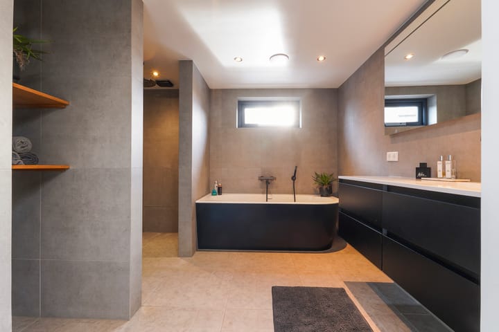 Foto 47 van Lennisheuvel 28