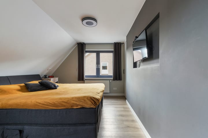 Foto 49 van Lennisheuvel 28