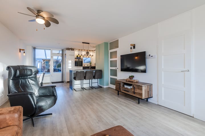 Foto 13 van De Weide 42