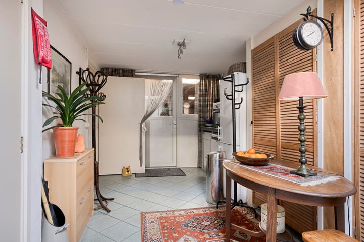 Photo 11 of Middenlaan 22