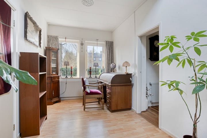 Photo 12 of Middenlaan 22