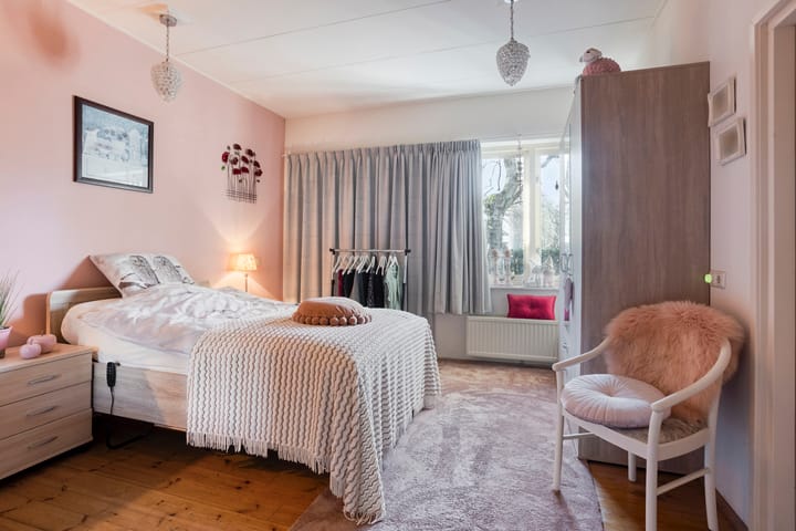 Photo 14 of Middenlaan 22