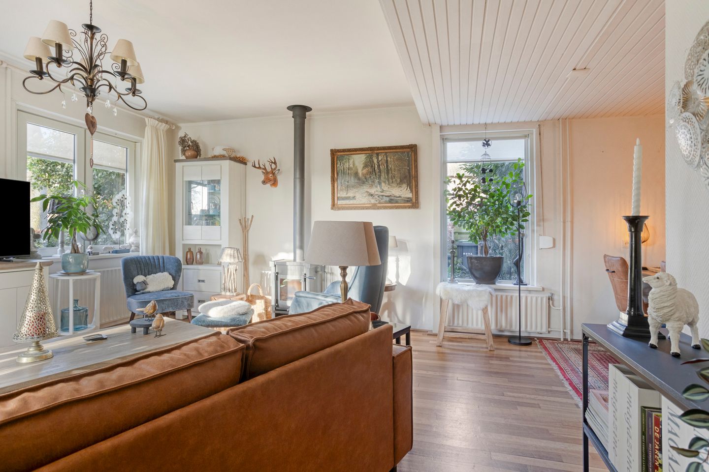 Foto 4 van Middenlaan 22