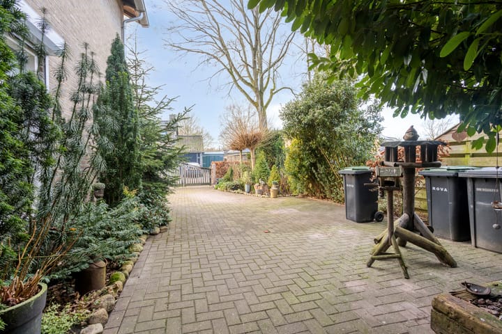 Photo 32 of Middenlaan 22