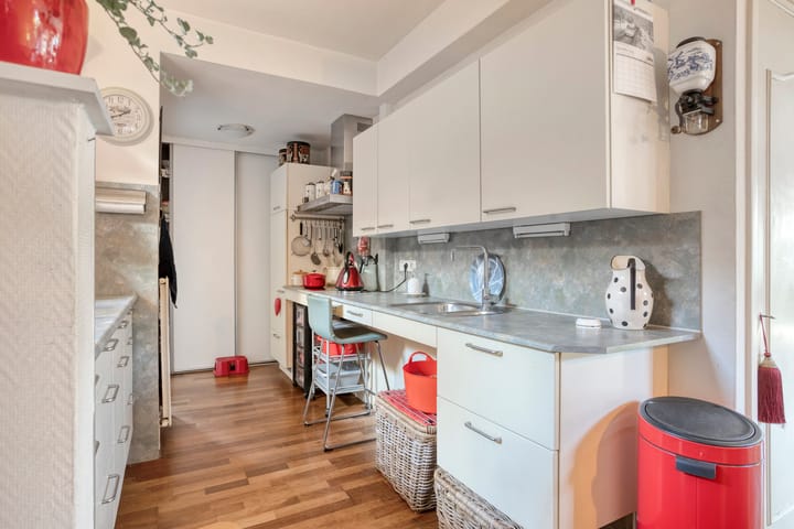 Photo 8 of Middenlaan 22