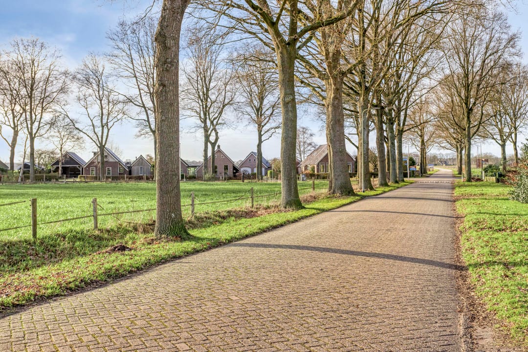 Foto 37 van Middenlaan 22