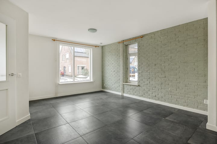 Photo 11 of Oplegger 4