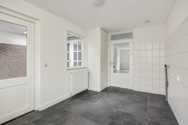 Photo 15 of Oplegger 4