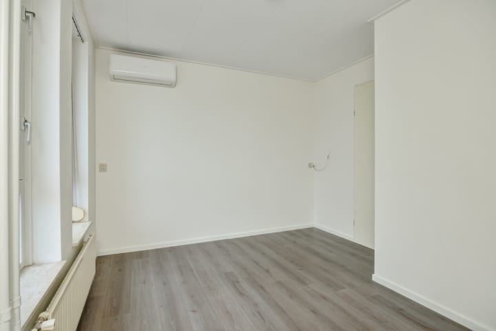 Photo 22 of Oplegger 4