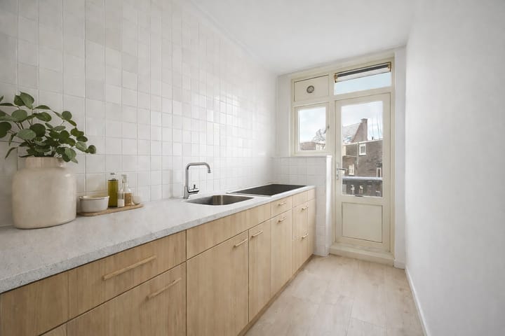 Foto 9 van Marconistraat 12-B