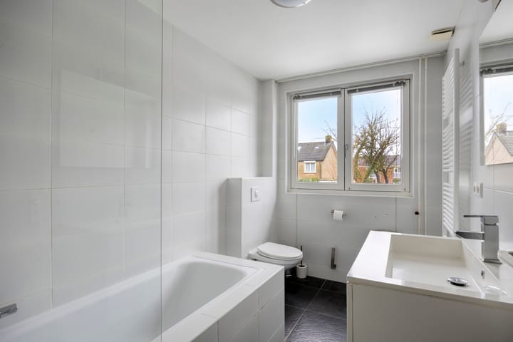 Foto 24 van Den Dries 7