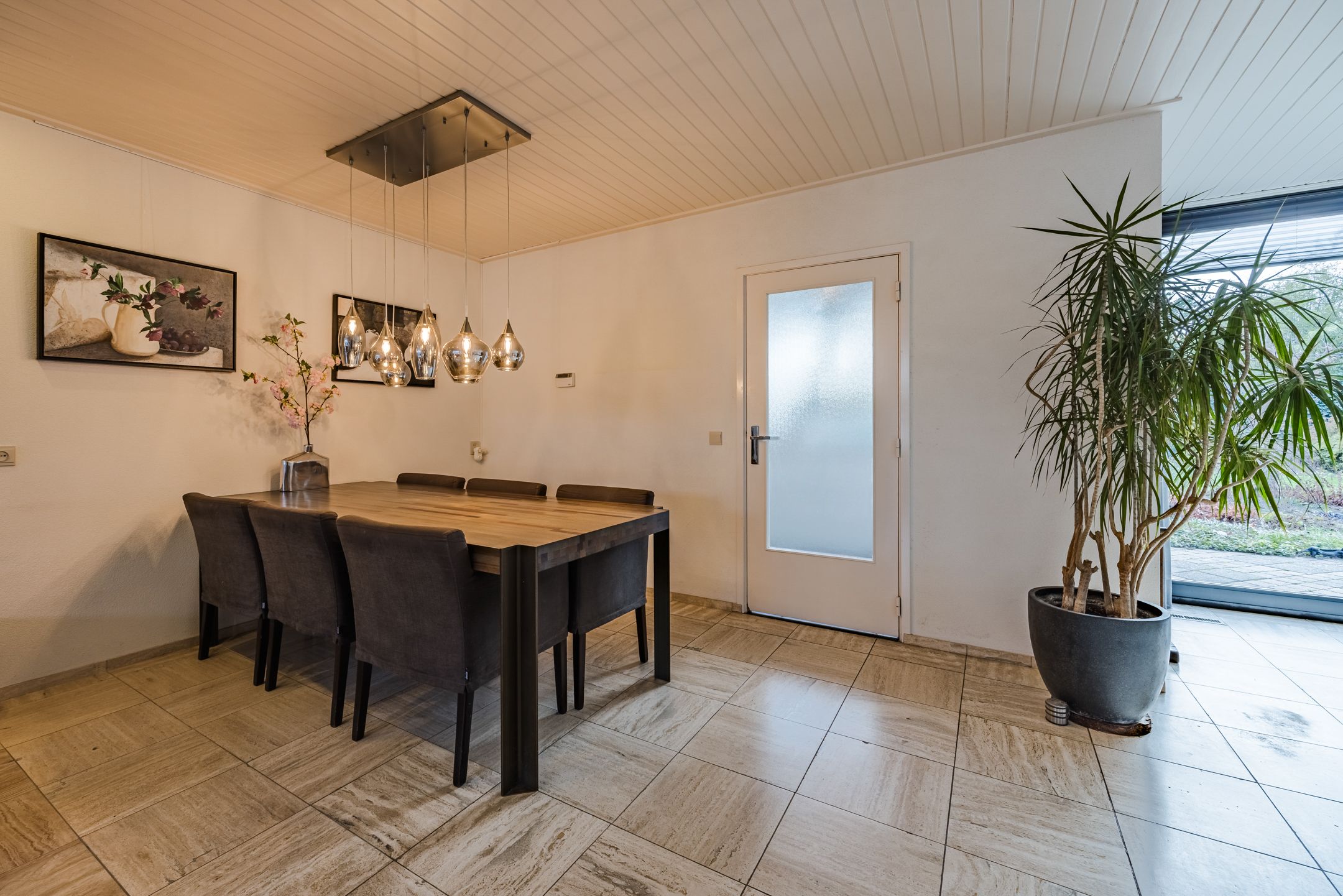 Foto 15 van Leuvenstraat 5