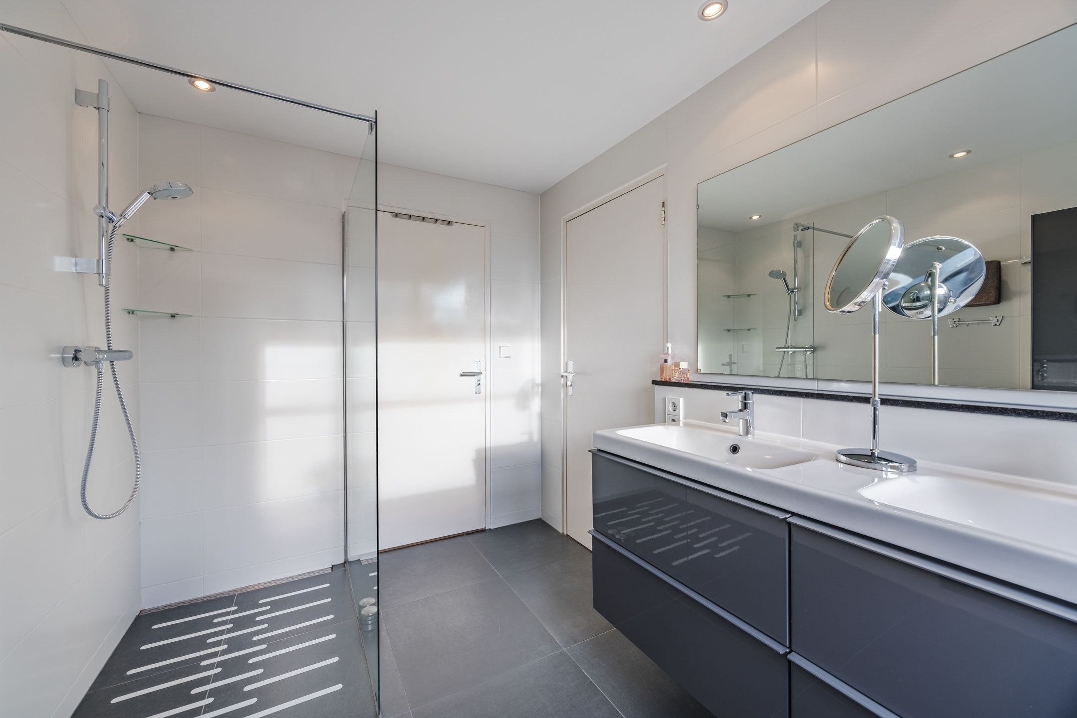 Foto 54 van Leuvenstraat 5