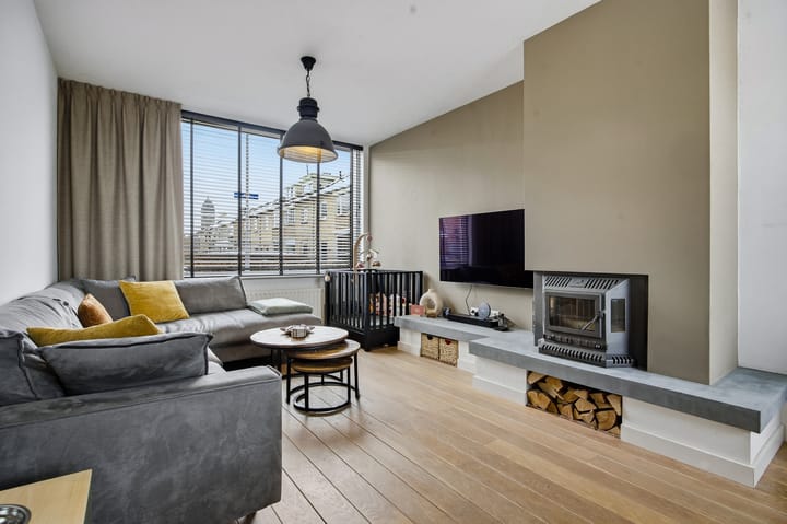 Photo 2 of Asterstraat 8