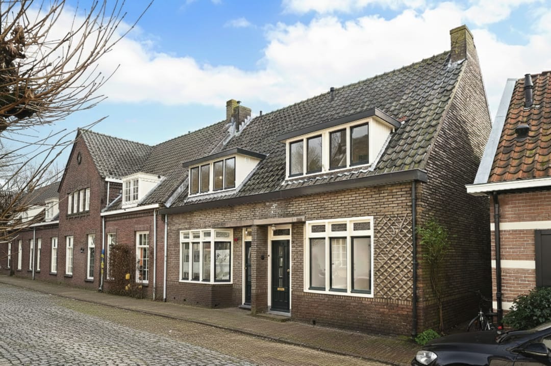 Photo 1 of Kloosterstraat 64