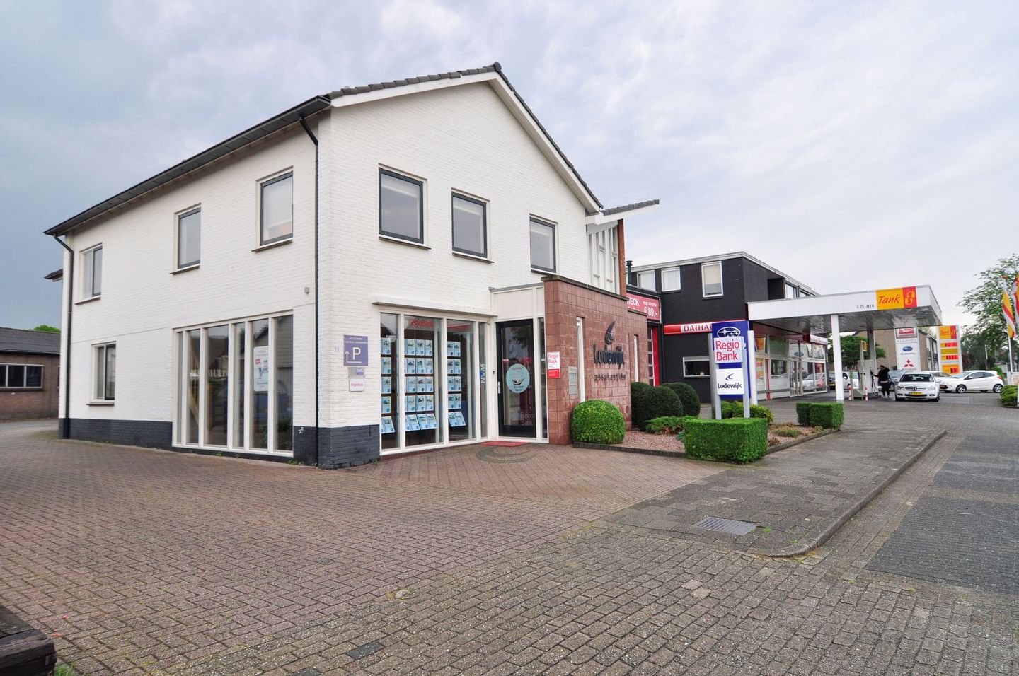 Bekijk foto 2 van Clematisstraat 55