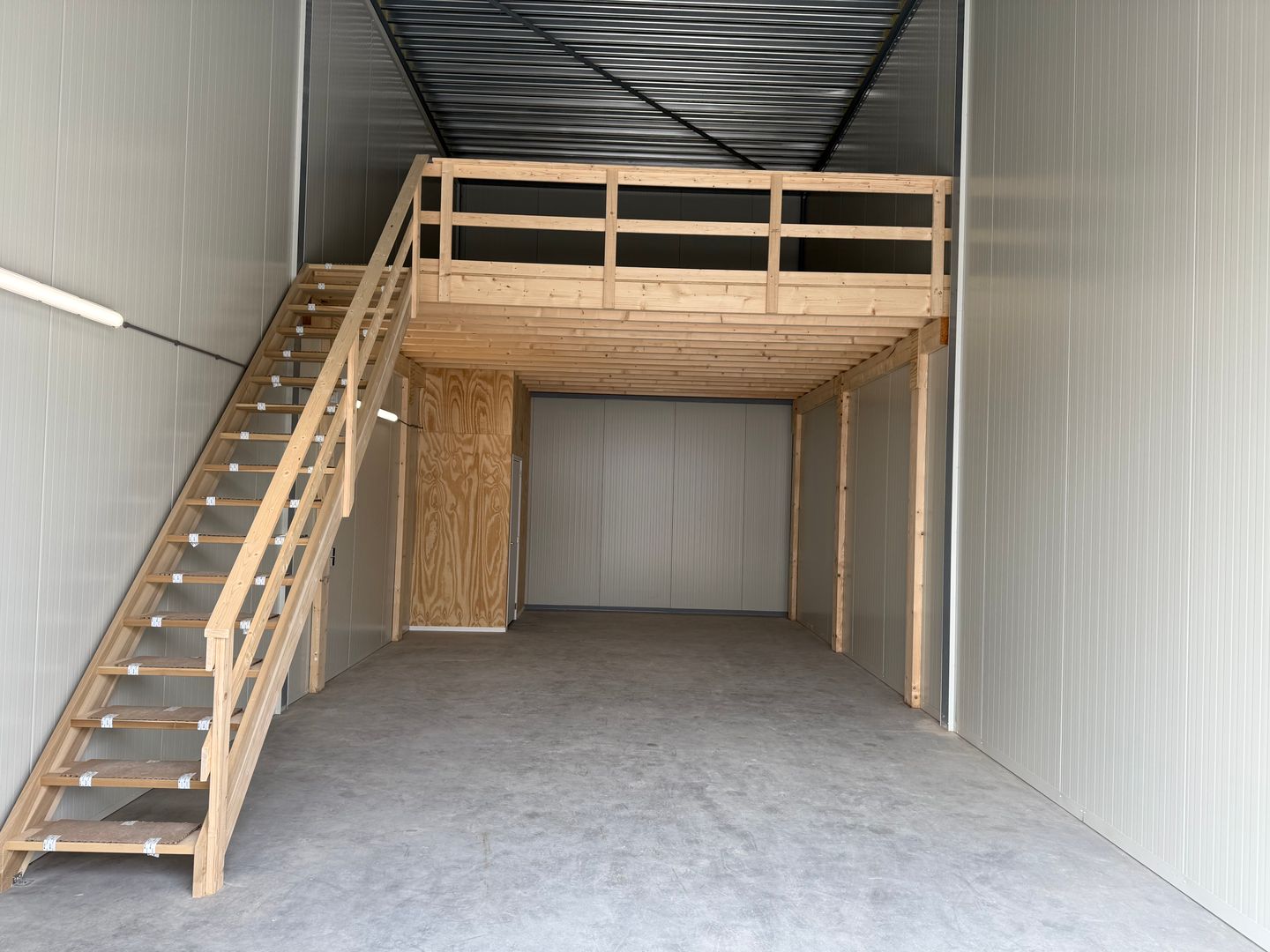 View photo 5 of Curiestraat 3-13