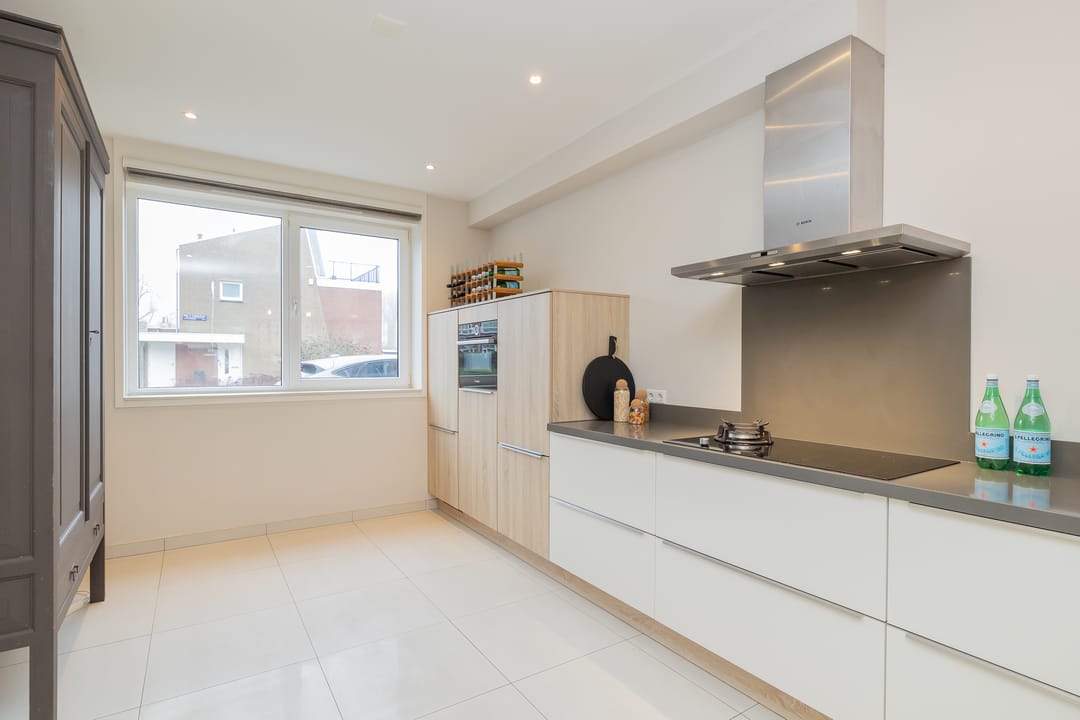 Photo 8 of Prof. R. Casimirstraat 34-A