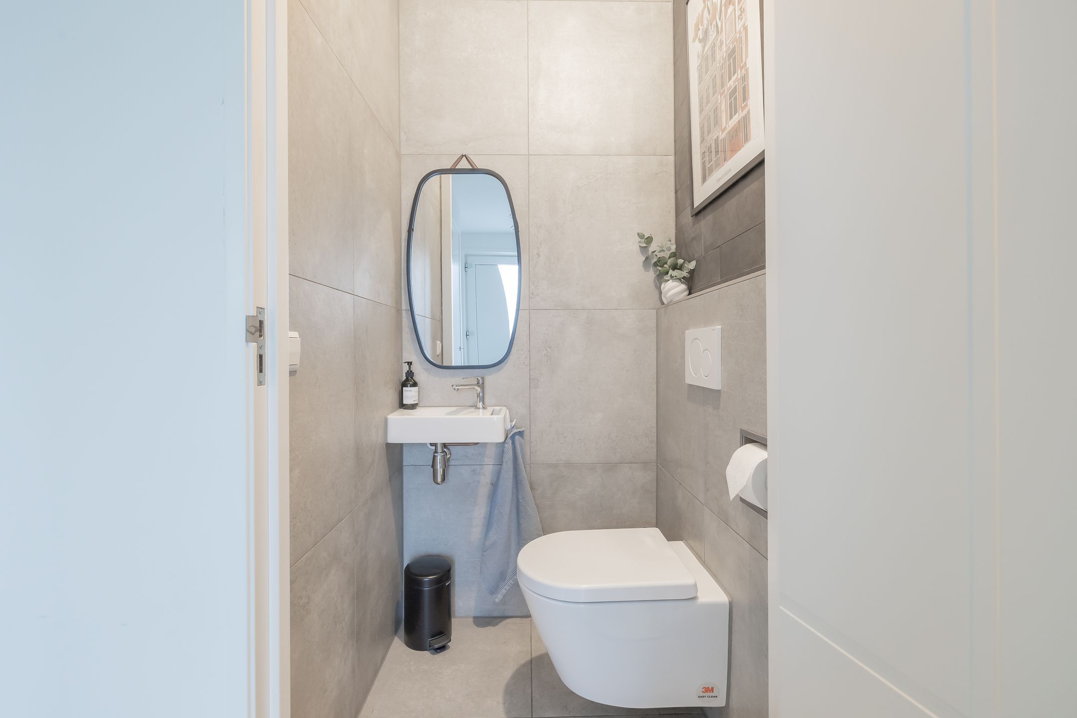 Photo 12 of Prof. R. Casimirstraat 34-A