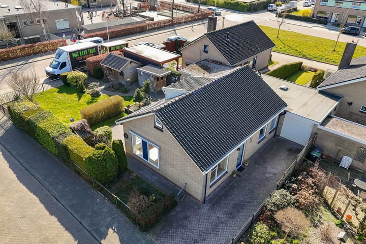 Photo 7 of Engwerd 15