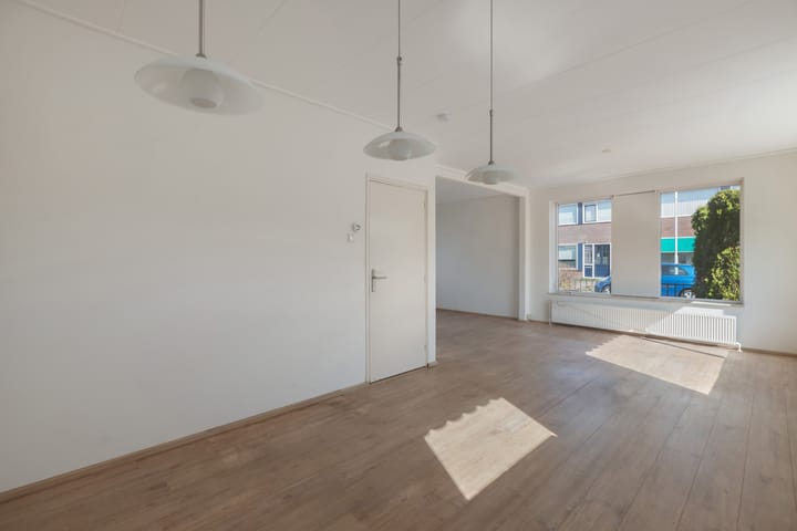 Photo 16 of Engwerd 15