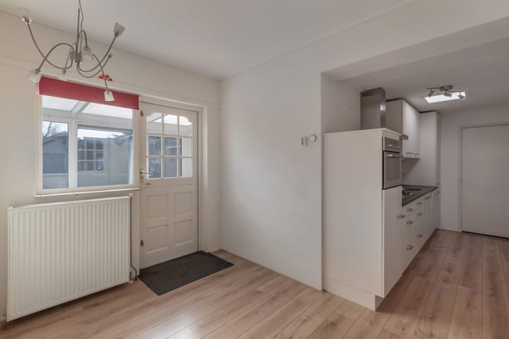 Photo 24 of Engwerd 15