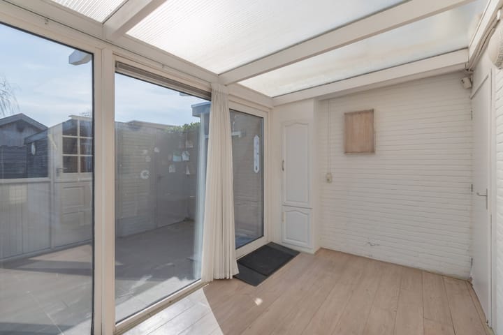 Photo 25 of Engwerd 15