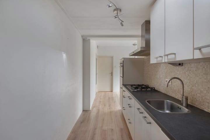 Photo 29 of Engwerd 15