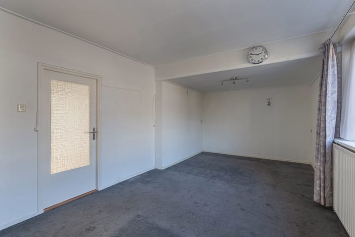 Photo 32 of Engwerd 15