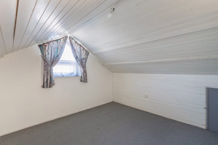 Photo 39 of Engwerd 15