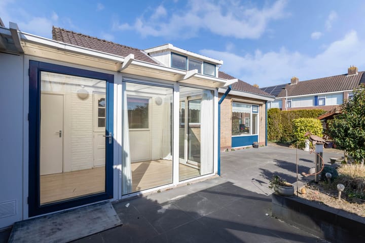 Photo 47 of Engwerd 15