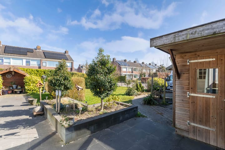 Photo 50 of Engwerd 15