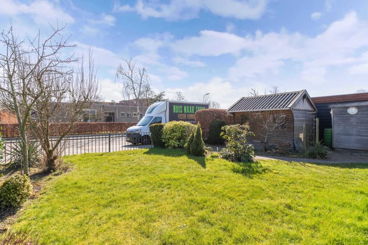 Photo 52 of Engwerd 15