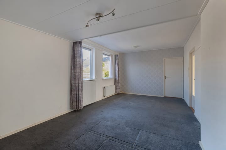 Photo 31 of Engwerd 15