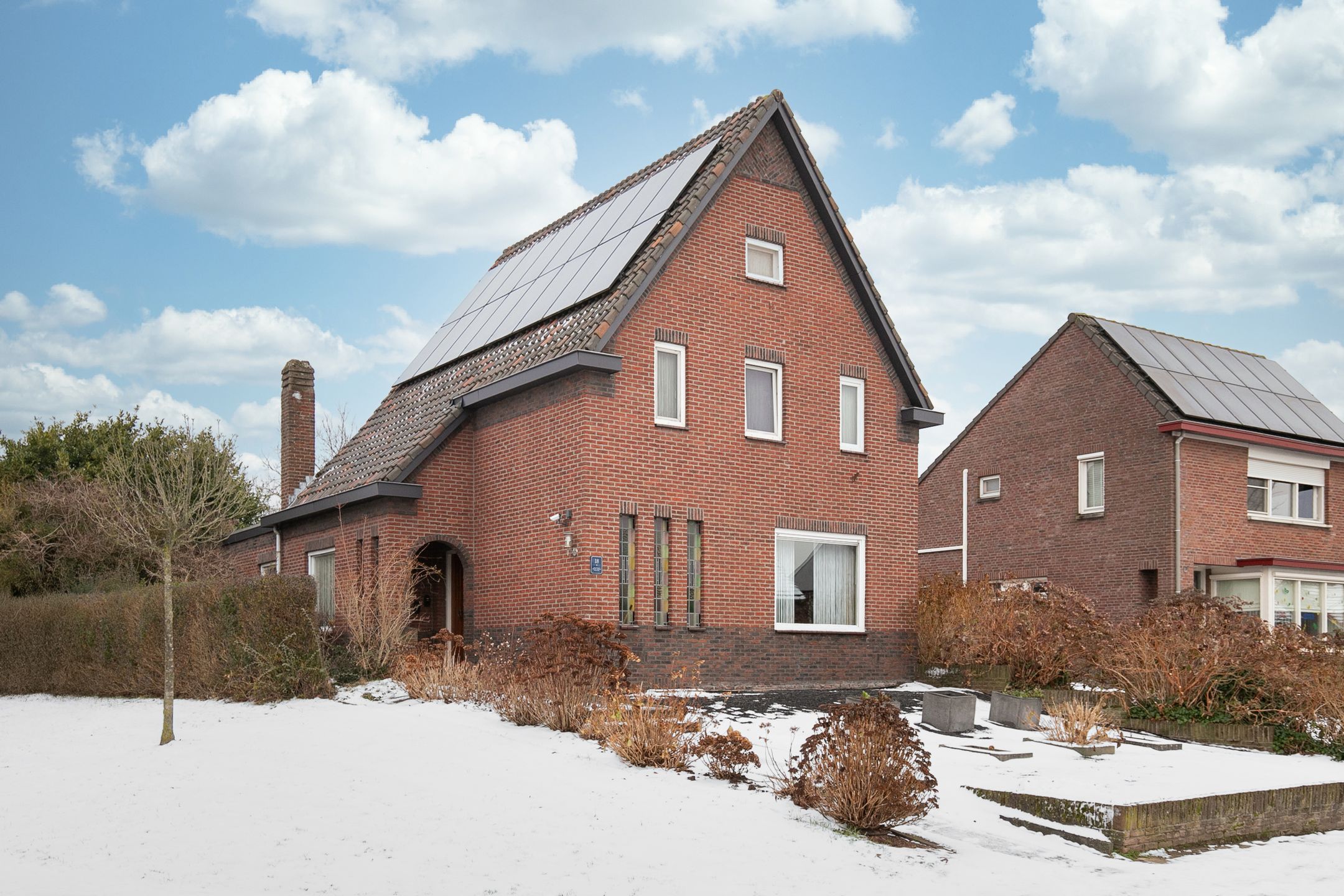 Buying a house in The Netherlands., Nieuwstraat 18