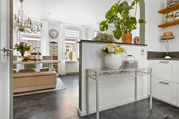 Foto 15 van Middenweg 95