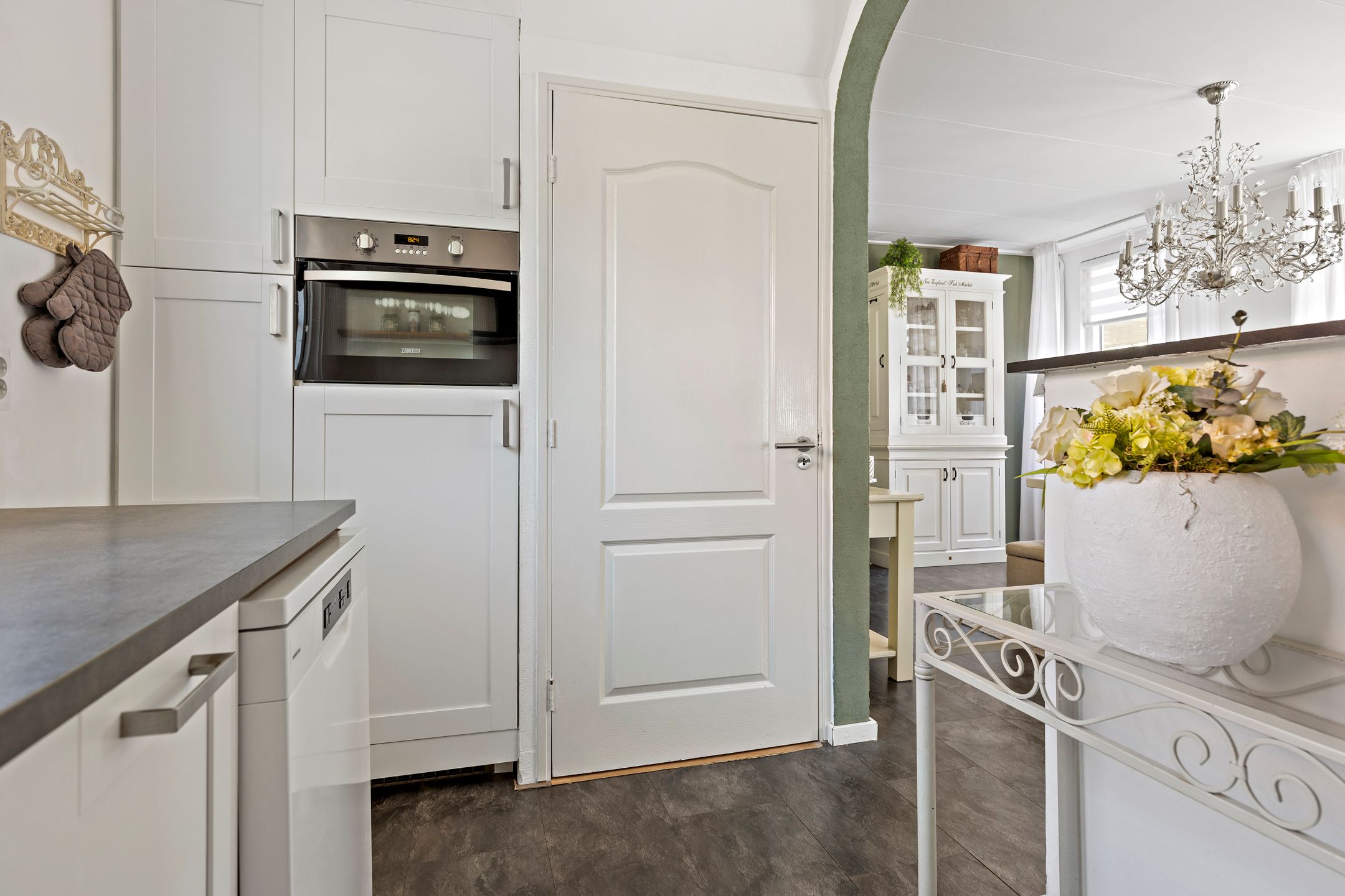 Foto 18 van Middenweg 95