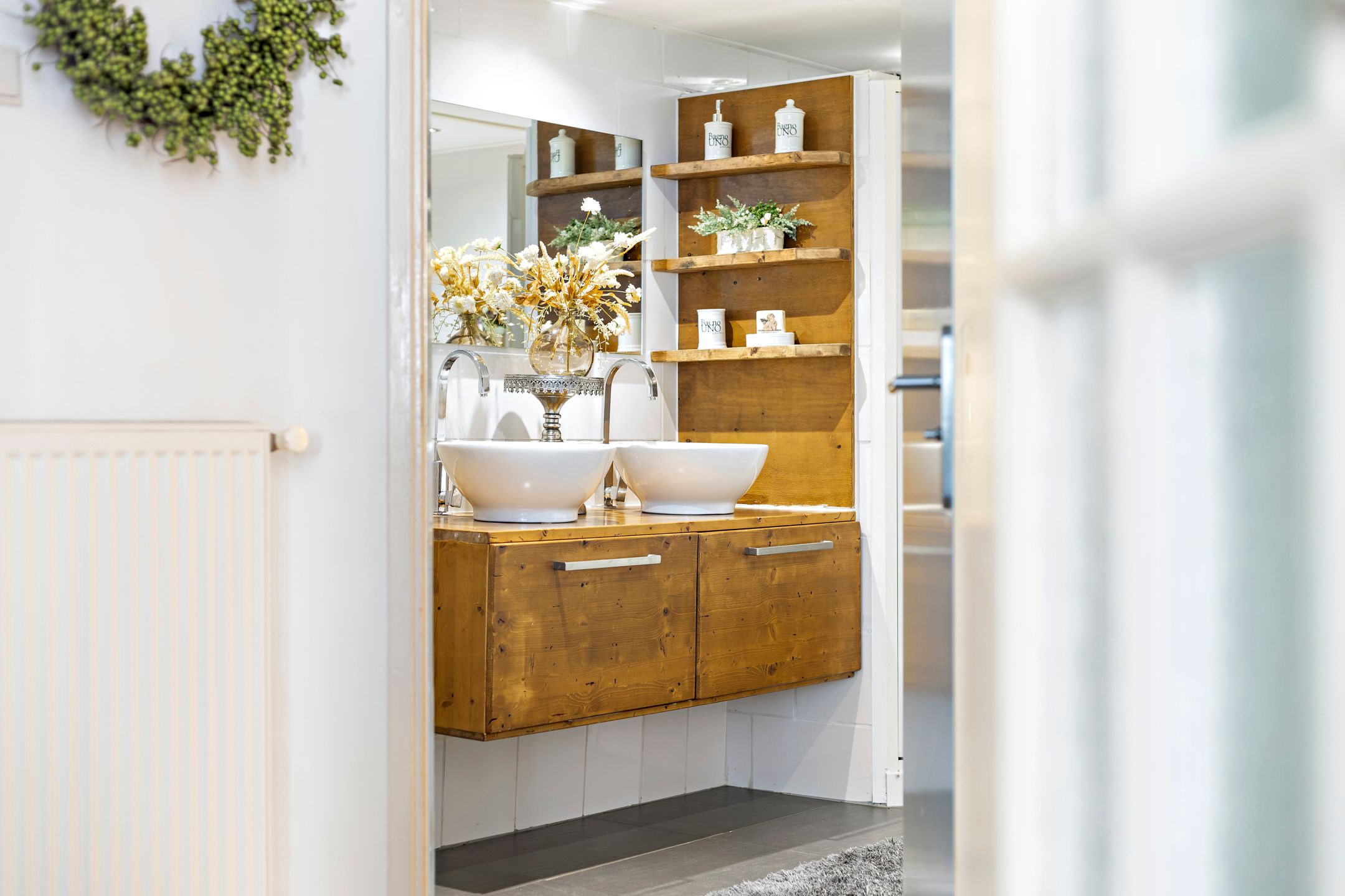 Foto 24 van Middenweg 95