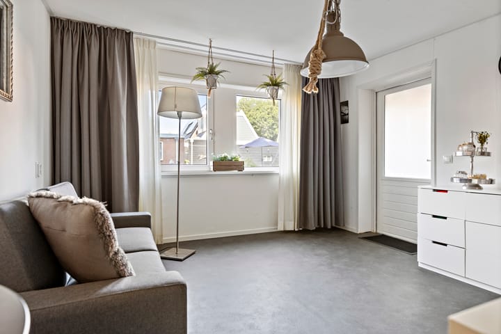 Foto 40 van Middenweg 95