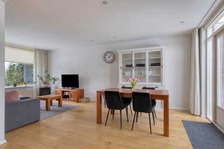 Foto 12 van Florastraat 33