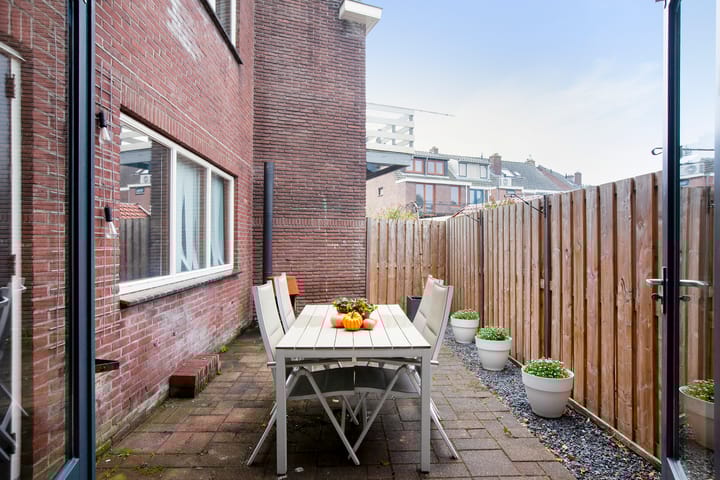 Foto 45 van Eerste kade 83