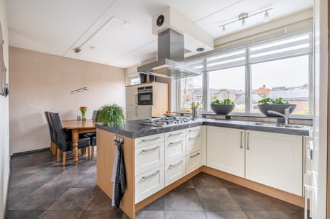 Burgemeester Nederveenlaan 45 tertiary image